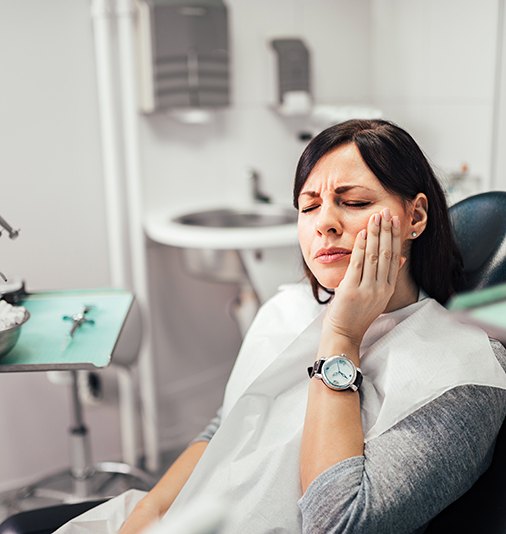 Woman with tooth pain