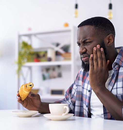 Man with tooth pain